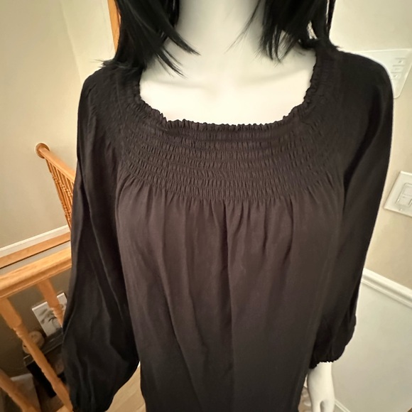 Black off the shoulder maxi dress - Picture 2 of 8